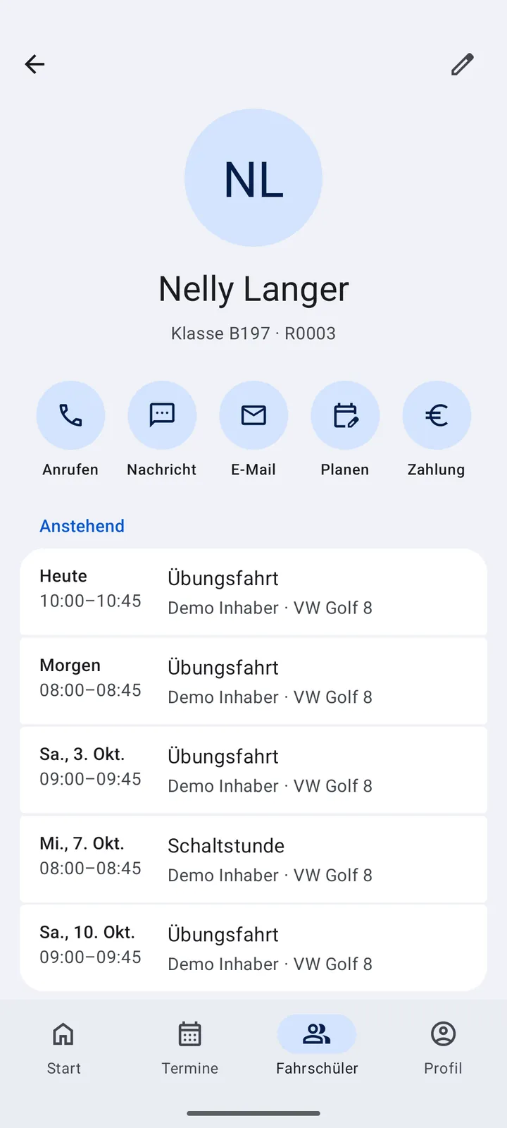 Kartei eines Fahrschülers